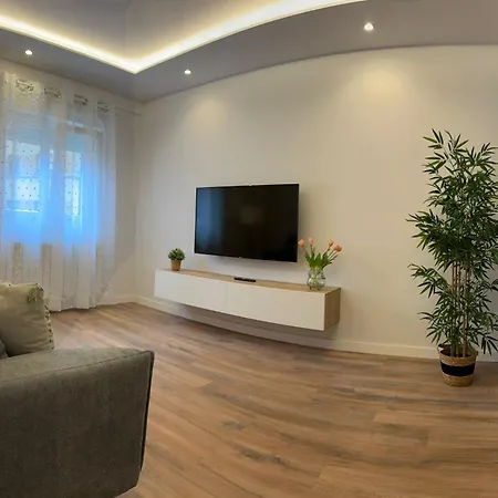 Ll Tematico Cantabria 2 * El Astillero