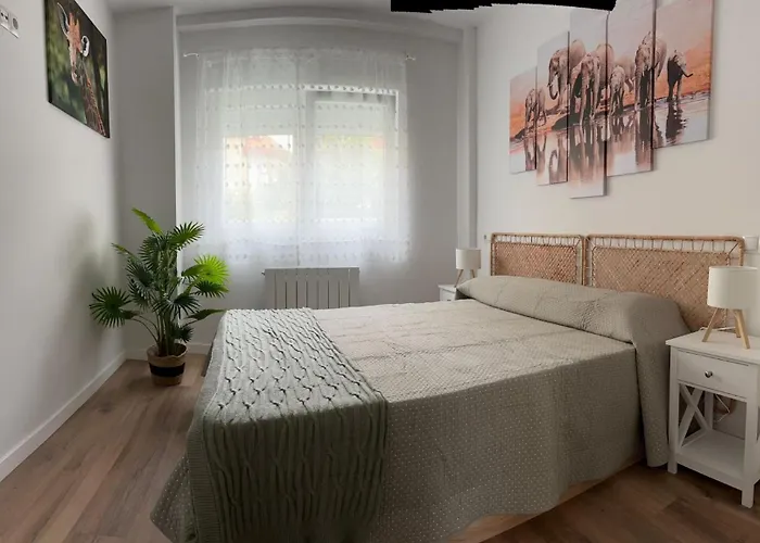 Ll Tematico Cantabria 2 公寓 *